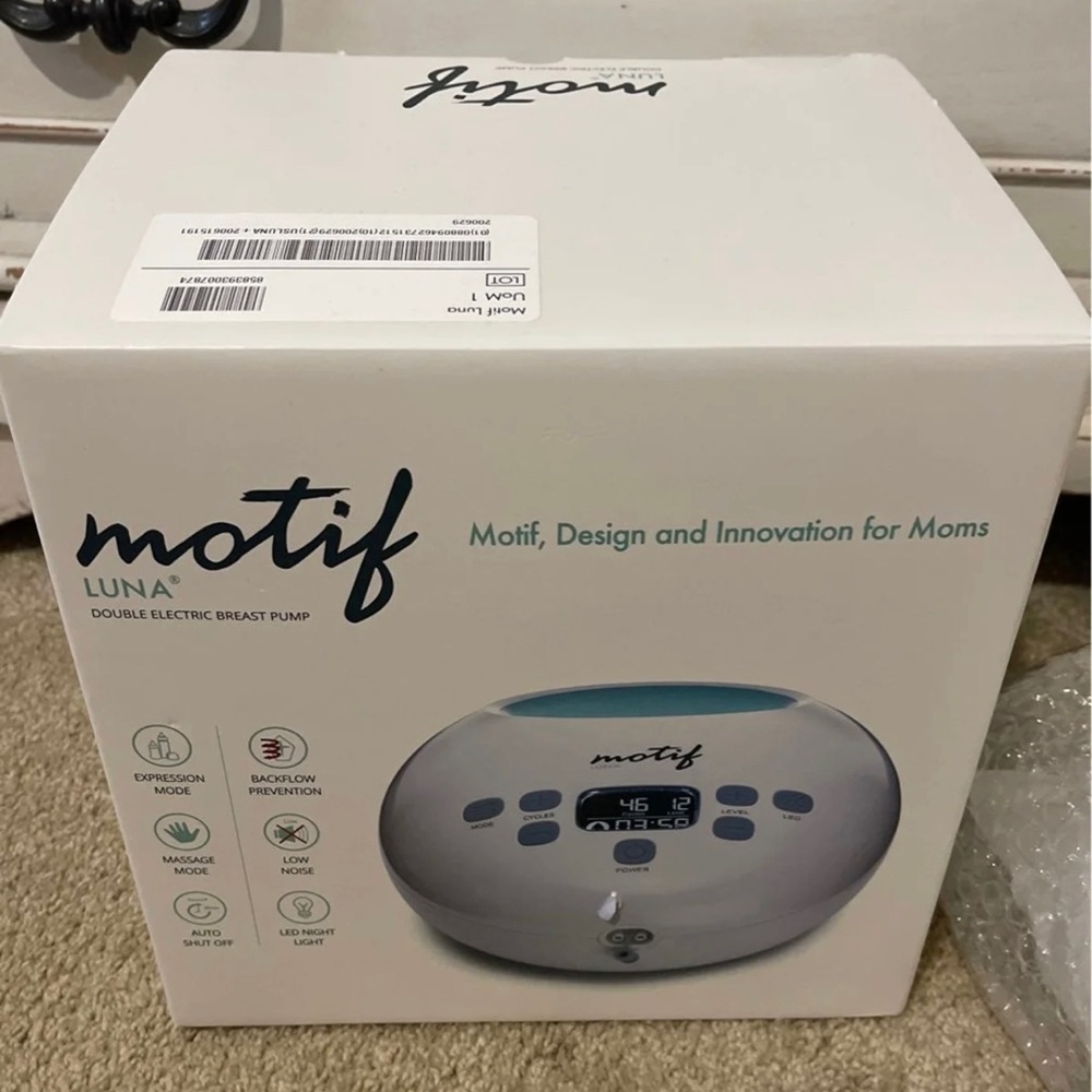 Motif Luna Pump and Accessories